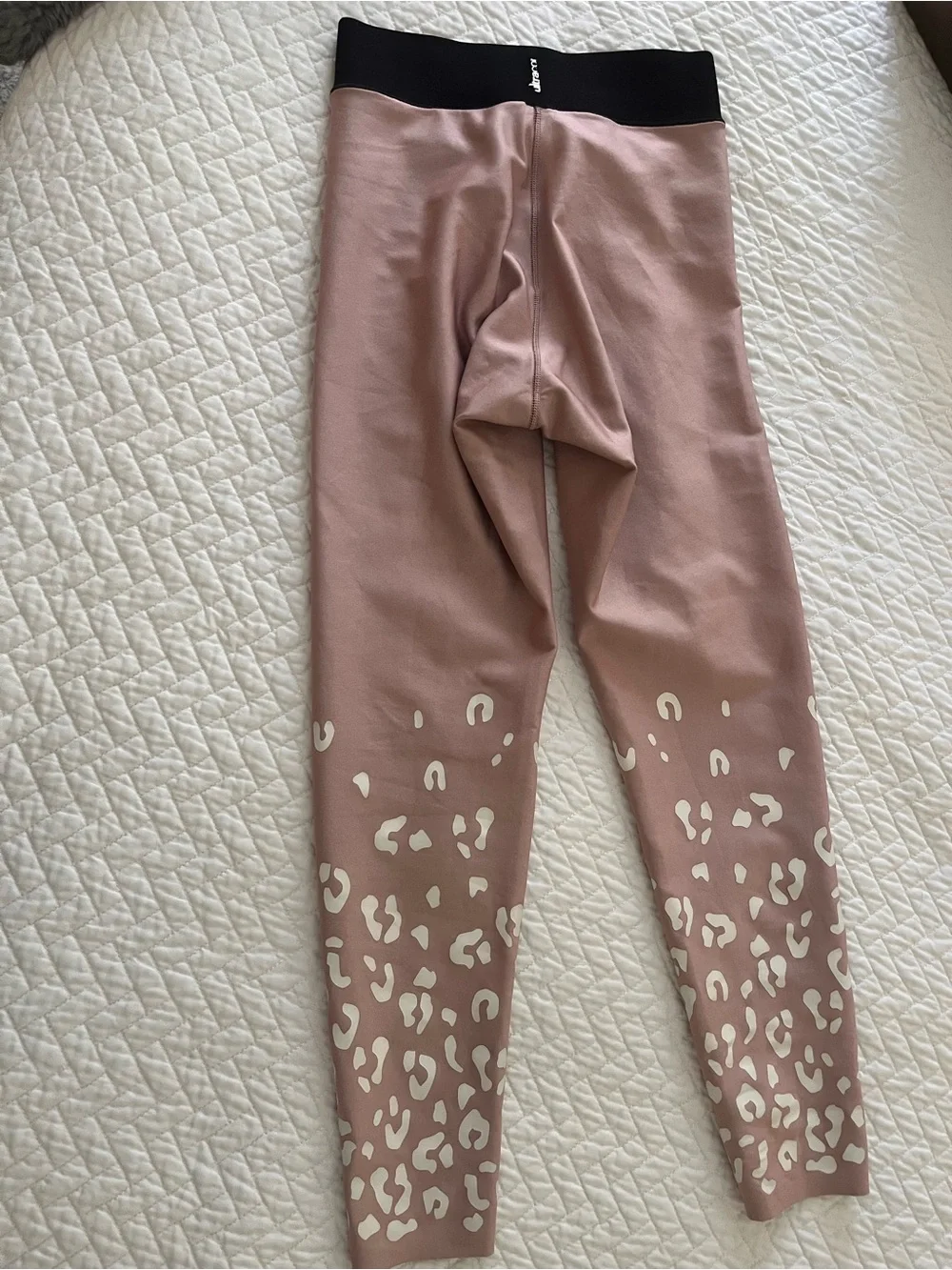 💎ULTRACORE GYM LEGGINGS💎XS$320⚡️Check out my listings ⚡️